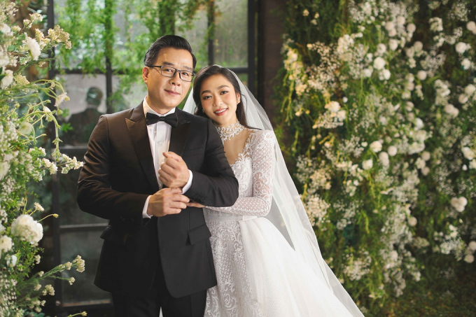 Hà Thanh Xuân chưa đăng ký kết hôn với &quot;Vua cá Koi&quot;, làm đám cưới hoành tráng sau 2 tháng gặp vì lý do bất ngờ - Ảnh 1.