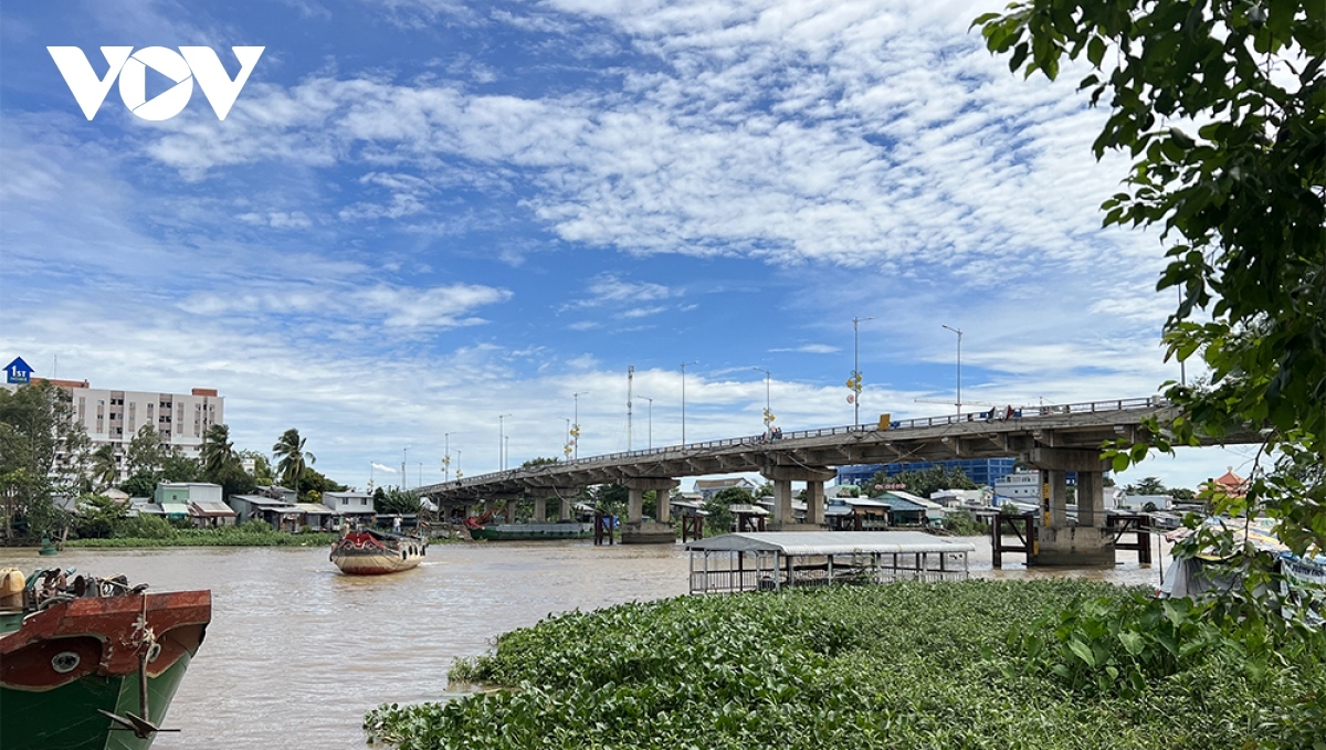 &quot;Ném bé trai 4 tuổi xuống sông là hành vi độc ác, không còn tính người&quot; - Ảnh 2.