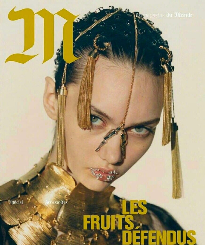 Nàng mẫu gen Z gây sốt vì gương mặt &quot;khó ở&quot; nhưng vẫn khiến Dior, LV cực ưu ái, netizen cũng khen không ngớt - Ảnh 15.