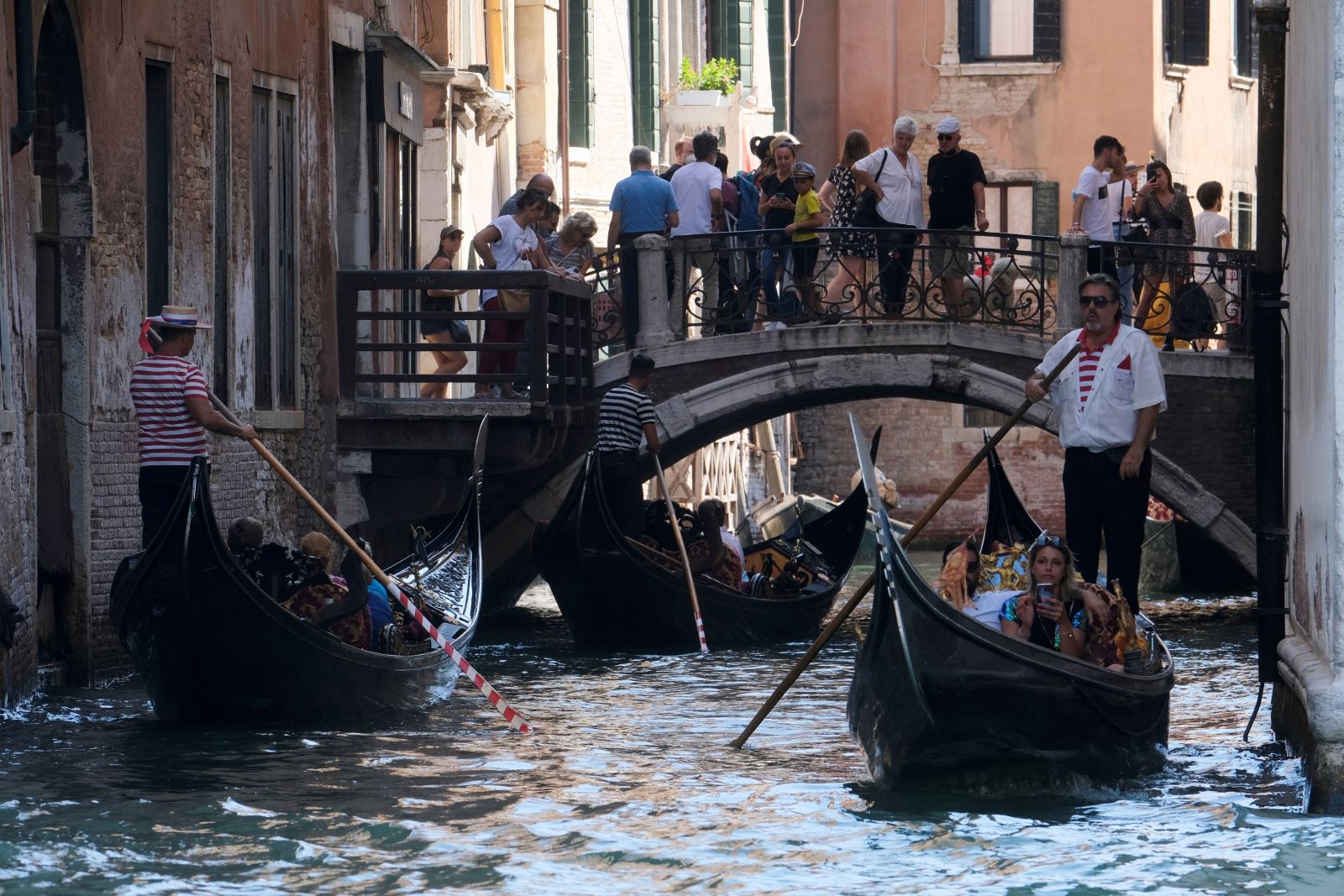Thành phố Venice 'thoát khỏi' danh sách di sản nguy cấp của UNESCO - Ảnh 1.