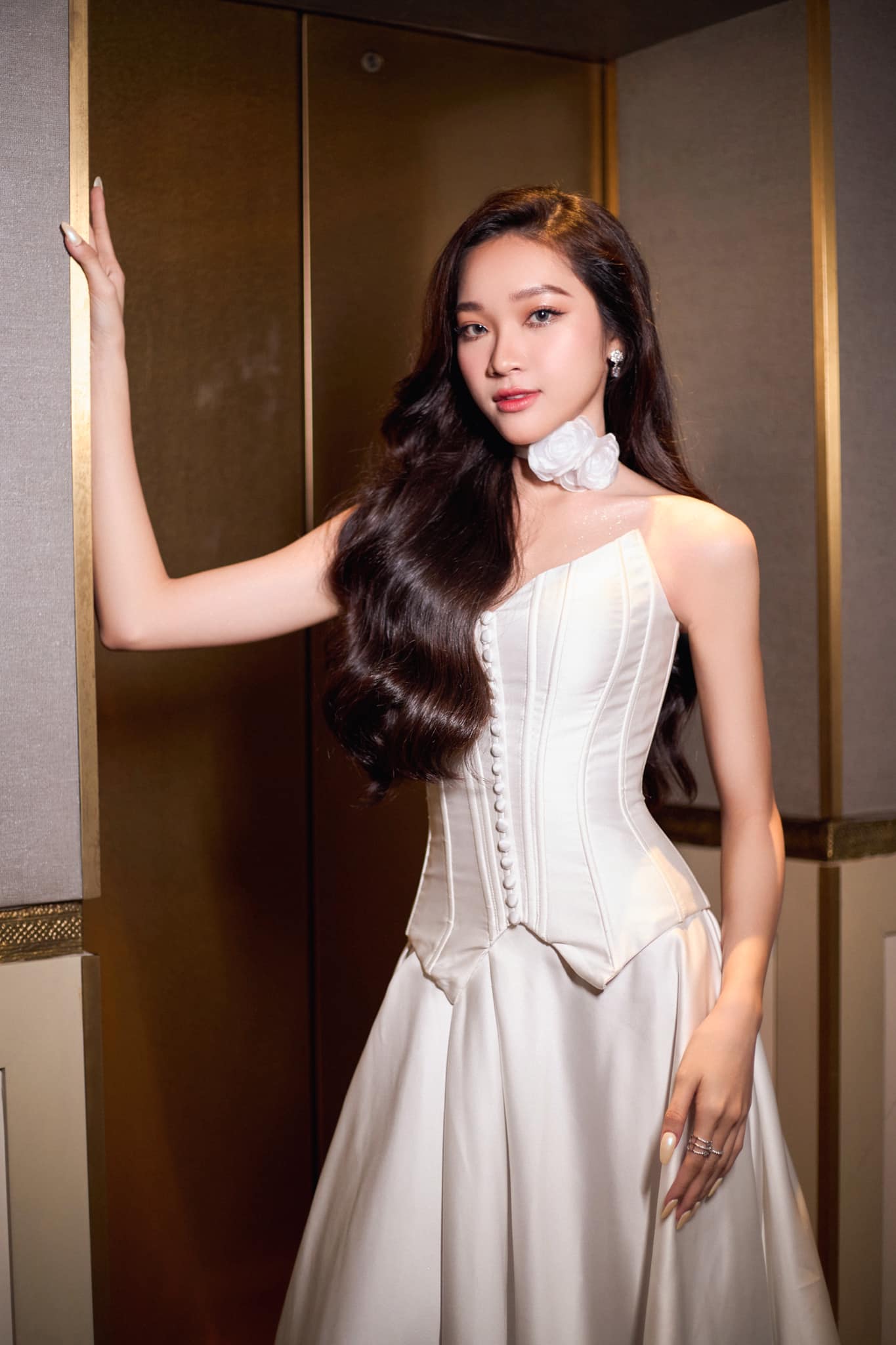 Hoa hậu 19 tuổi Kim Ngân: Thẳng thắn đối diện với dư luận trái chiều, hướng tới hình ảnh như Thảo Nhi Lê  - Ảnh 2.