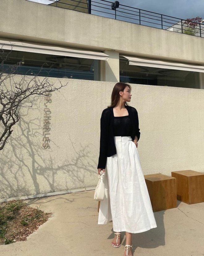 Váy dệt kim body len nữ kiểu dáng ôm tay ngắn cổ tròn đen trắng hàng thiết  kế Quảng Châu trẻ trung - Đầm dáng ôm | ThờiTrangNữ.vn