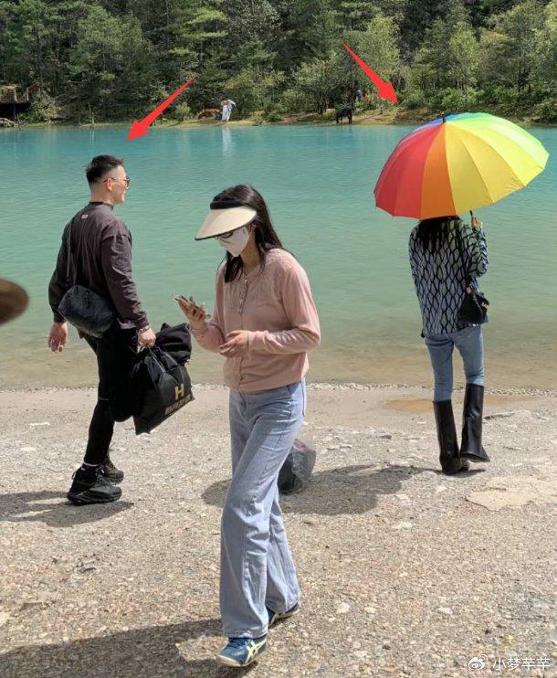 Bắt gặp Trương Hinh Dư được chồng quân nhân giúp &quot;sống ảo&quot;, khoảnh khắc tình cảm khiến netizen ghen tị - Ảnh 4.