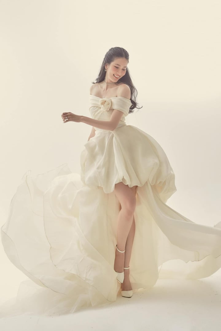 Hoa hậu Đỗ Hà, Á hậu Ngọc Thảo xuất hiện trong bộ ảnh cưới của Á hậu Phương Anh - Ảnh 4.