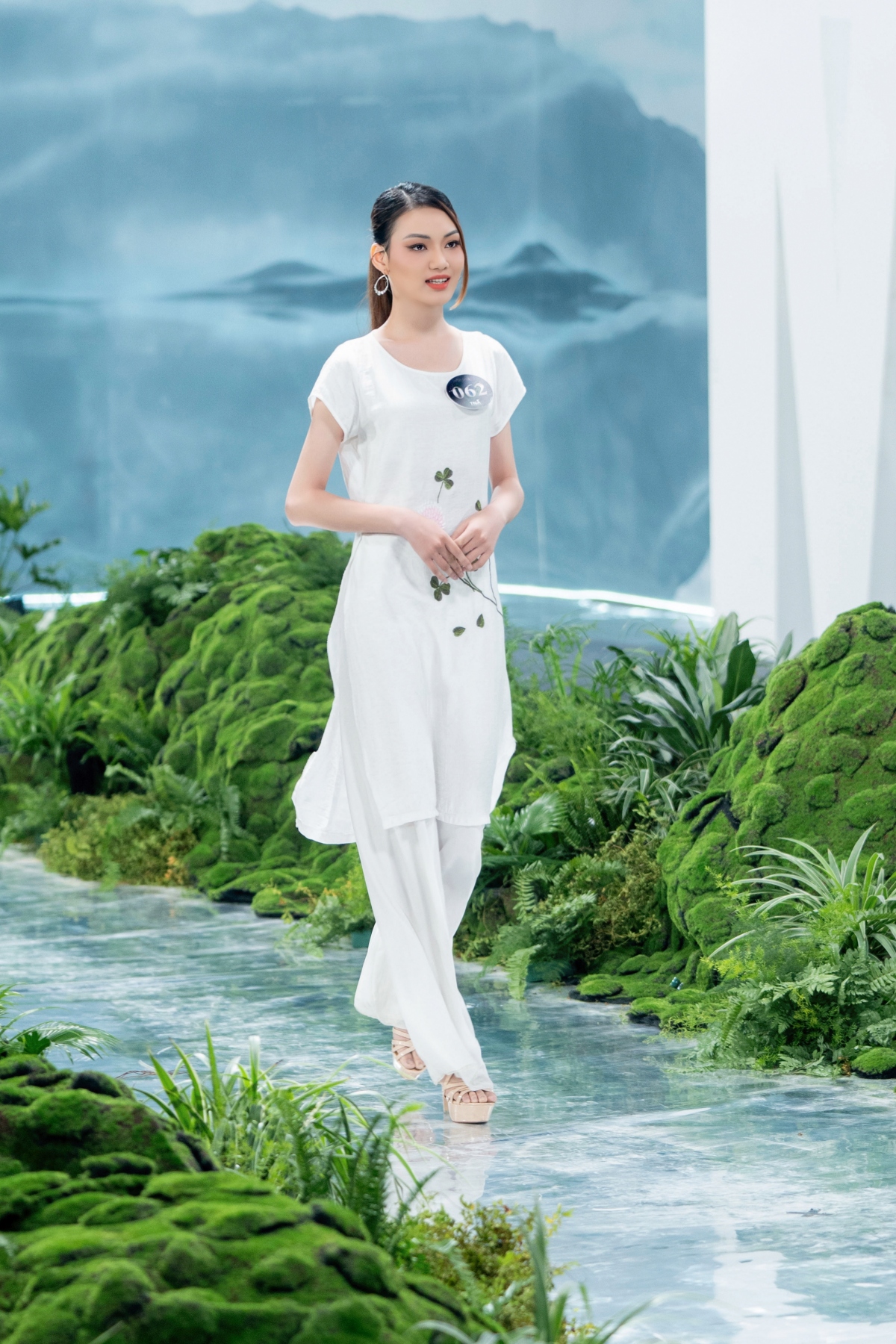 Trang phục tái chế độc đáo của thí sinh Miss Earth Việt Nam 2023 - Ảnh 9.