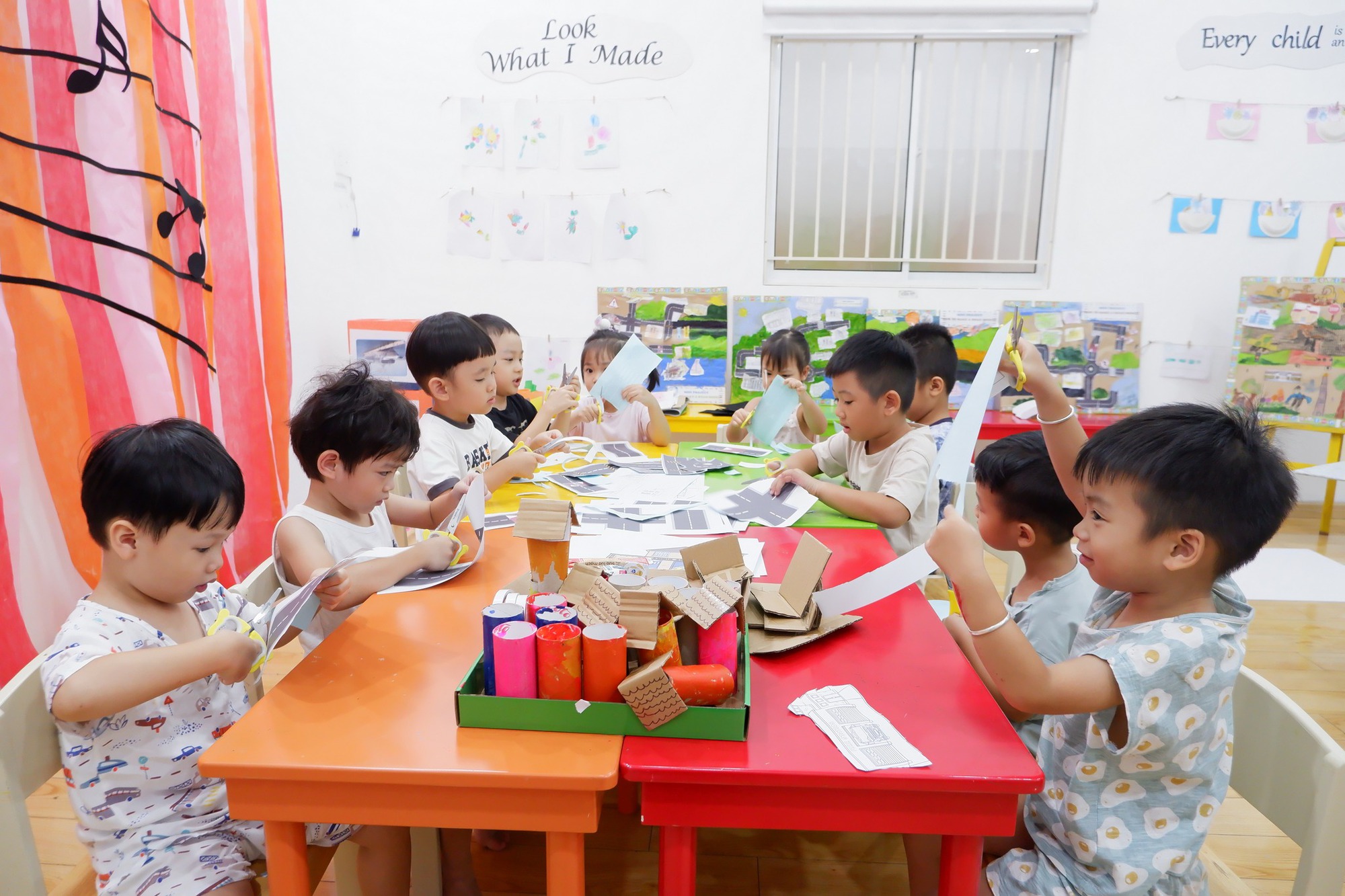 Vân Trang lựa chọn trường quốc tế gần nhà cho hai con sinh đôi, hài lòng về tính thực tế của chương trình học - Ảnh 5.