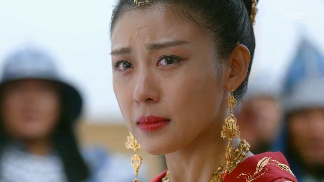 Nhan sắc dàn &quot;chị đẹp&quot; xứ Hàn ở phim kinh điển nhất sự nghiệp: Đôi mắt đượm buồn của Song Hye Kyo gây thương nhớ - Ảnh 8.