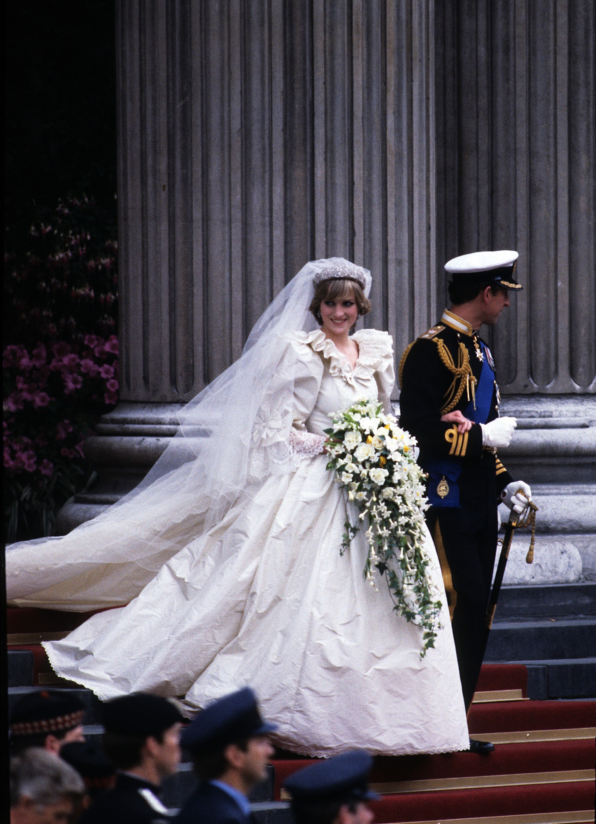 Qua đời 26 năm, hình ảnh Công nương Diana vẫn đầy sức hút - Ảnh 5.
