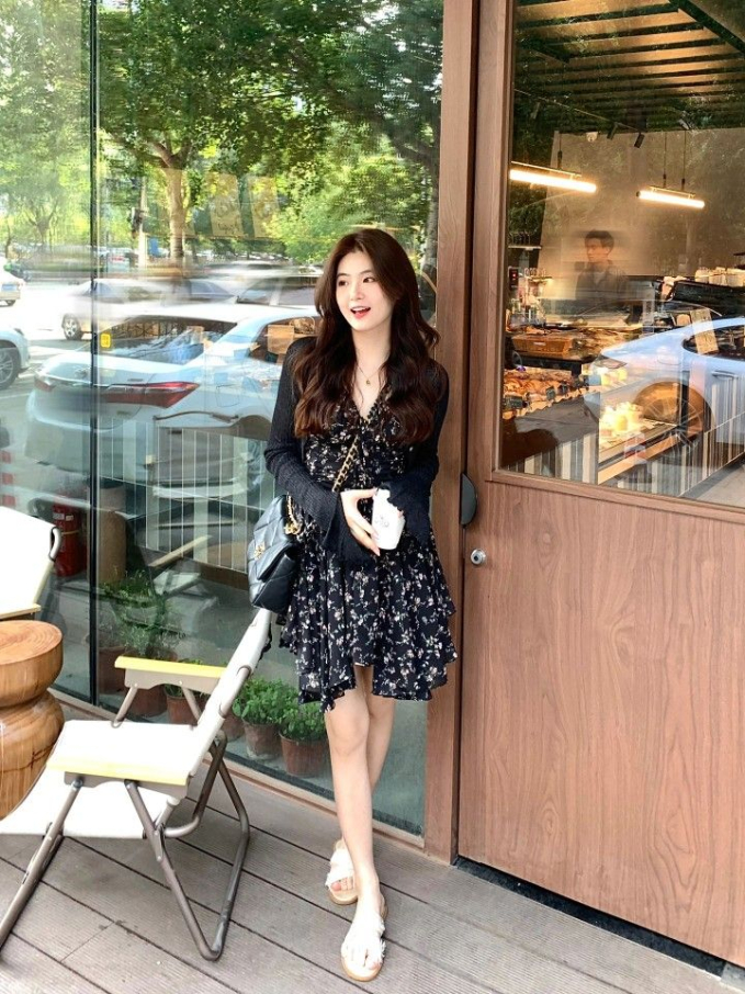 Đi chơi lễ th&igrave; phải l&ecirc;n đồ thật xinh, v&agrave; đ&acirc;y l&agrave; 8 gợi &yacute; từ hội s&agrave;nh mặc xứ Kim Chi m&agrave; bạn sẽ muốn copy ngay - Ảnh 3.