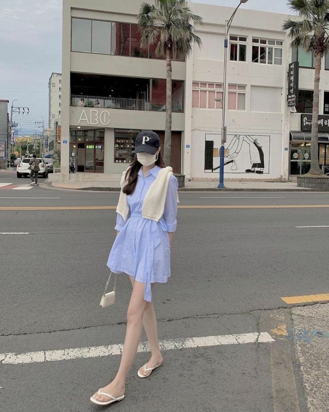 Đi chơi lễ th&igrave; phải l&ecirc;n đồ thật xinh, v&agrave; đ&acirc;y l&agrave; 8 gợi &yacute; từ hội s&agrave;nh mặc xứ Kim Chi m&agrave; bạn sẽ muốn copy ngay - Ảnh 1.