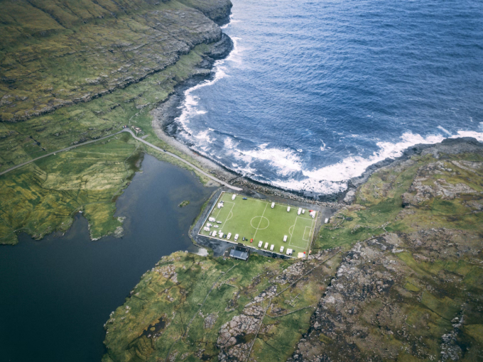 Faroe - quần đảo thiên đường của cừu và những ngôi nhà đầy sắc màu mọc trên cỏ xanh - Ảnh 14.