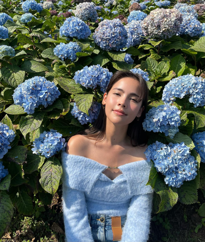 Bông hồng lai đẹp nhất Thái Lan Yaya Urassaya có style đẹp điên đảo, ngắm Instagram của nàng mà học được khối váy áo xinh - Ảnh 6.