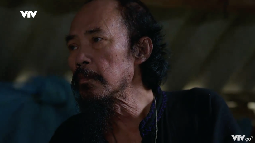 Cuộc chiến kh&ocirc;ng giới tuyến - Tập 8: Cắm chốt bảo vệ Phương, Trung su&yacute;t bị &aacute;m hại - Ảnh 20.