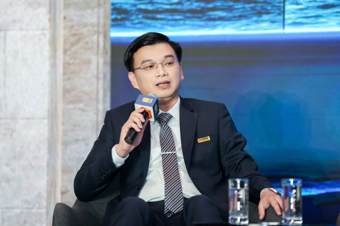 Học vấn dàn "cá mập" Shark Tank mùa 6: Người là sinh viên Harvard, người tốt nghiệp 2 ĐH, 4 lần học thạc sĩ - Ảnh 4. Học vấn dàn "cá mập" Shark Tank mùa 6: Người là sinh viên Harvard, người tốt nghiệp 2 ĐH, 4 lần học thạc sĩ - Ảnh 4.