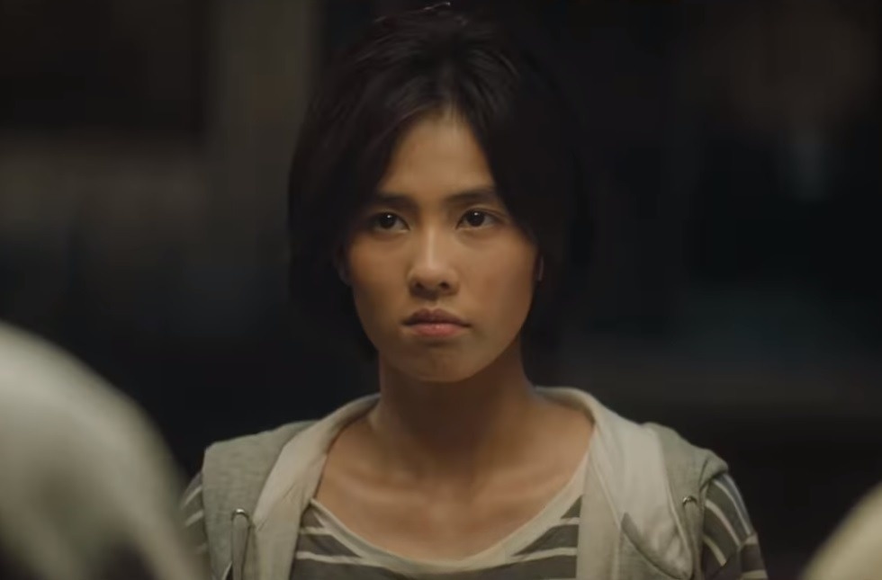 Không nhận ra nổi Bạch Lộc ở phim mới: Đen nhẻm tàn tạ, netizen than &quot;sao ác với chị mình quá&quot; - Ảnh 1.