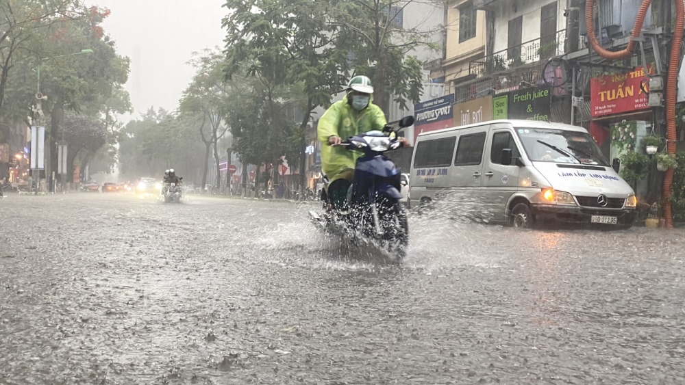 Thời tiết ngày 25/9: Bắc Bộ và Bắc Trung Bộ có mưa rào và dông vài nơi - Ảnh 1.