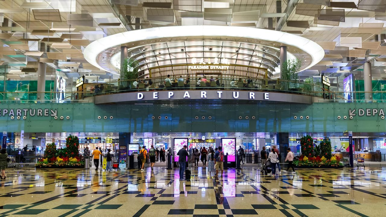 Sân bay Singapore không cần hộ chiếu của khách từ năm sau - Ảnh 1.