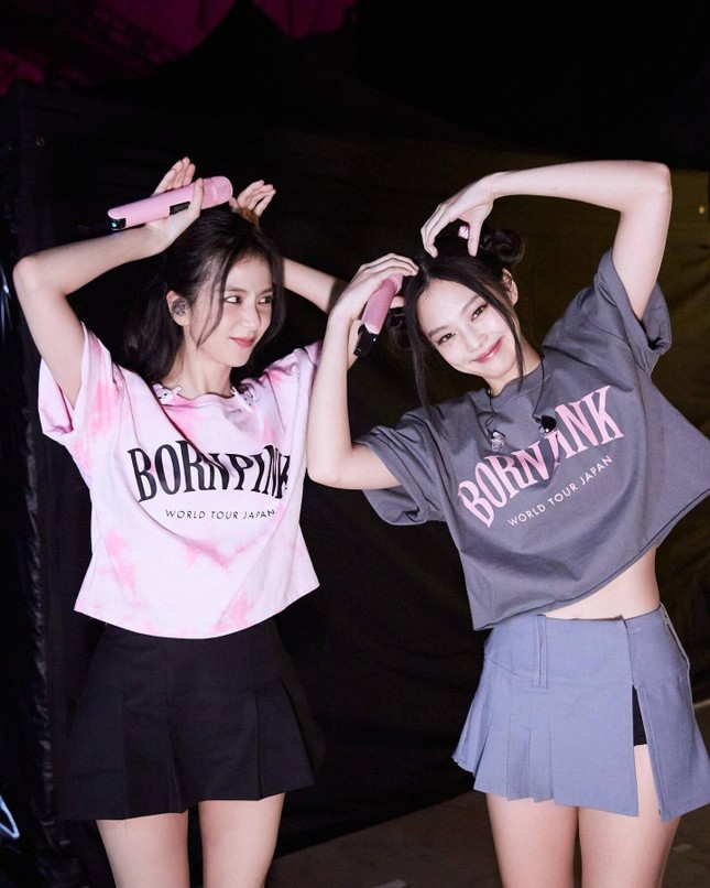 Phản ứng của YG về tin Jennie và Jisoo mở công ty riêng - Ảnh 1.