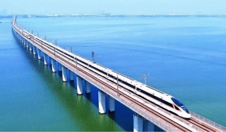 Cây cầu dài nhất thế giới ở Trung Quốc: Dài hơn trăm cây số, tốn trăm nghìn tỷ - Ảnh 4.
