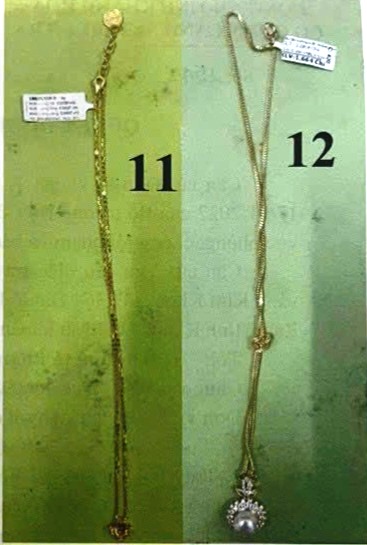 Vụ cướp tiệm vàng ở Cam Ranh: Công an truy tìm 12 mẫu trang sức, xe máy  - Ảnh 3.