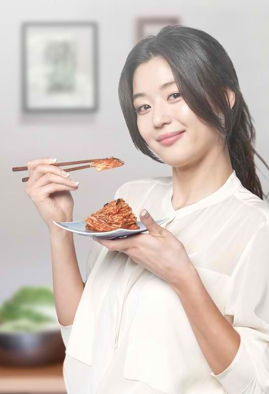 Thói quen khi ăn giúp Jeon Ji Hyun có vóc dáng đẹp như tạc bất chấp qua 2 lần sinh đẻ - Ảnh 3.