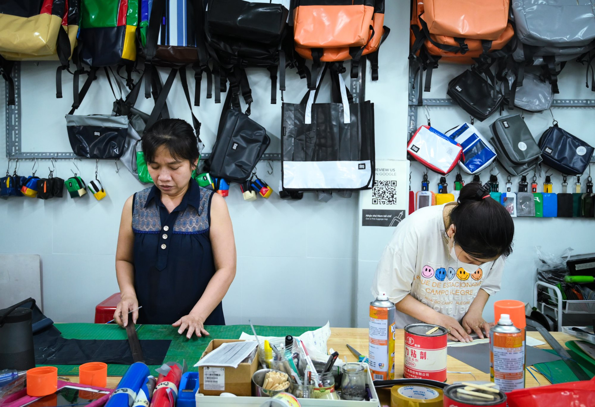 Túi thời trang Made in Vietnam từ chất liệu chẳng ai ngờ: Nhìn độ độc và giá cả, nhiều người sẽ muốn có cho mình một chiếc - Ảnh 5.