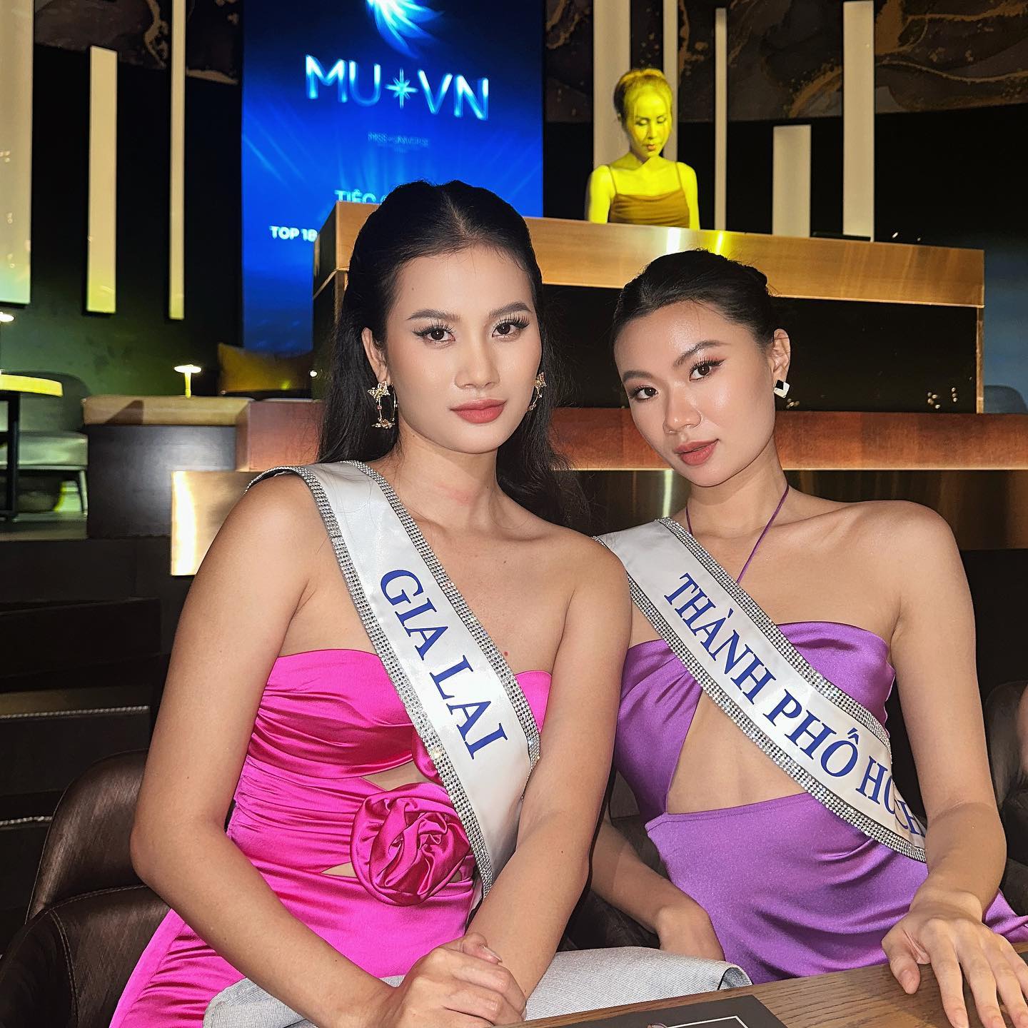 2 Á hậu Miss Universe Vietnam: Một người là cô bé chăn trâu trốn mẹ thi Hoa hậu, một người vừa vượt qua phẫu thuật khối u ở ngực - Ảnh 2.
