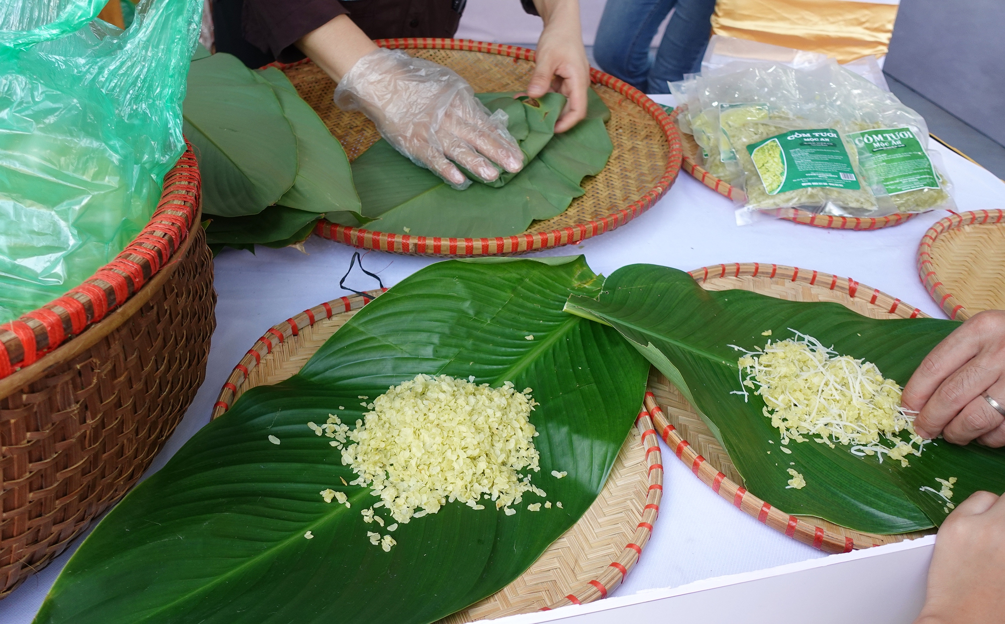 Ảnh: Hàng loạt món ăn ngon khắp Việt Nam góp mặt tại Festival Thu Hà Nội 2023, thu hút nhiều người thưởng thức - Ảnh 3.