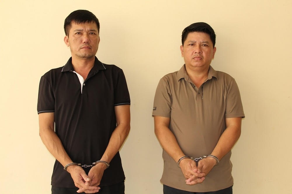 Lĩnh &aacute;n t&ugrave; v&igrave; vận chuyển hổ tr&aacute;i ph&eacute;p - Ảnh 1.