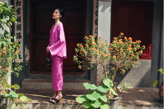Đing Đang dệt mộng trong BST Chiêm Thu - Ảnh 8. Đing Đang dệt mộng trong BST Chiêm Thu - Ảnh 8.