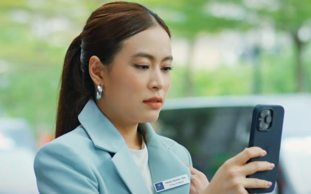 Chỉ 1 cảnh gọi điện thoại mà Hoàng Thùy Linh bị chê xối xả, netizen gọi tên nữ diễn viên này đóng thay
