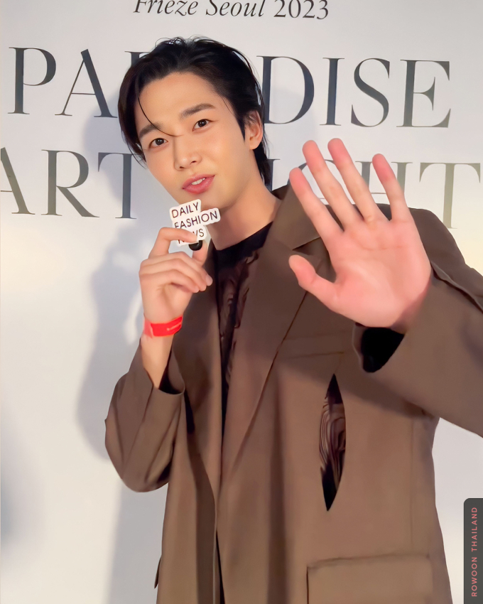 Sự kiện gây tò mò: Jisoo (BLACKPINK) ngồi đối diện với “em rể” V (BTS), G-Dragon xuất hiện cùng chỗ với “oan gia” - Ảnh 8. Sự kiện gây tò mò: Jisoo (BLACKPINK) ngồi đối diện với “em rể” V (BTS), G-Dragon xuất hiện cùng chỗ với “oan gia” - Ảnh 8.