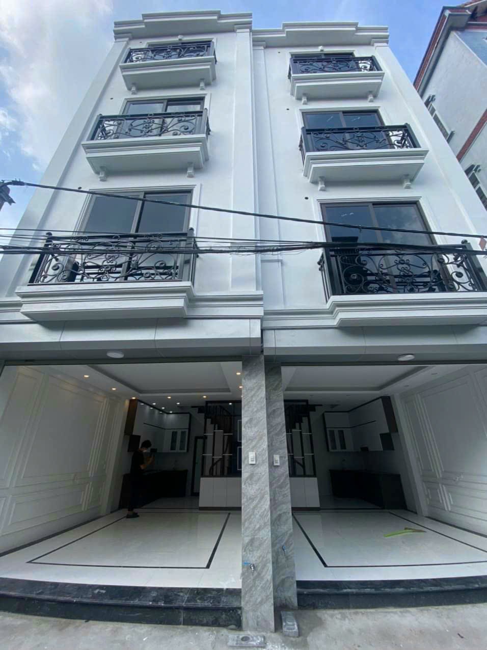 Một số gia đình chọn phương án mua nhà trong ngõ, chấp nhận con phải đi xa trường học Một số gia đình chọn phương án mua nhà trong ngõ, chấp nhận con phải đi xa trường học