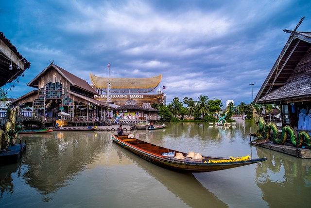 Cháy lớn ở chợ nổi Pattaya - địa điểm du lịch nổi tiếng mang tính biểu tượng của Thái Lan - Ảnh 3.