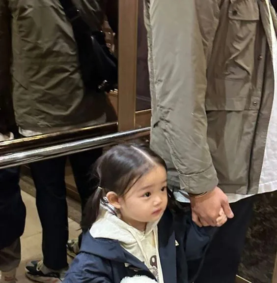 Mỗi sáng đều nói 3 câu này, mẹ ngạc nhiên khi con ngày nào đi học về cũng vui vẻ, rạng rỡ - Ảnh 1. Mỗi sáng đều nói 3 câu này, mẹ ngạc nhiên khi con ngày nào đi học về cũng vui vẻ, rạng rỡ - Ảnh 1.