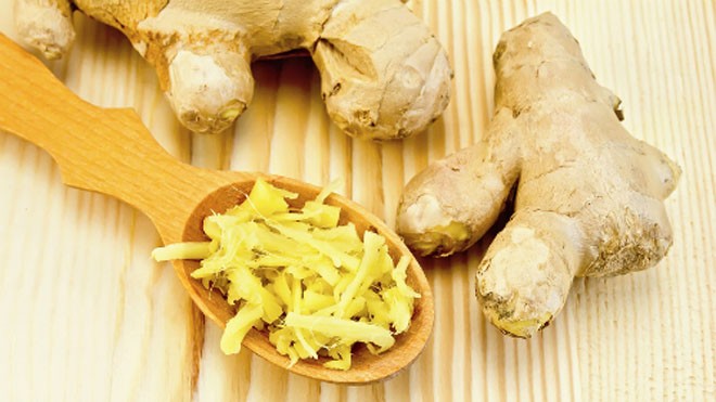 Dưỡng t&oacute;c bồng bềnh mềm mượt với nước vo gạo v&agrave; gừng