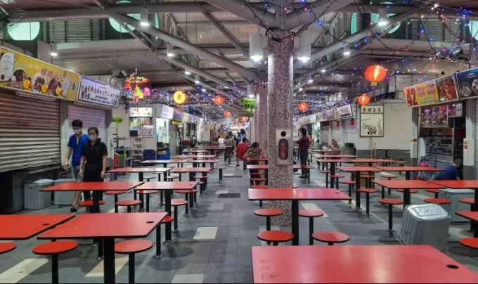 Chợ ẩm thực bình dân nổi tiếng nhất Singapore vắng hoe vì thông tin về ca nhiễm bệnh lao, người dân và du khách &quot;né&quot; vội, sự thật ra sao? - Ảnh 4.