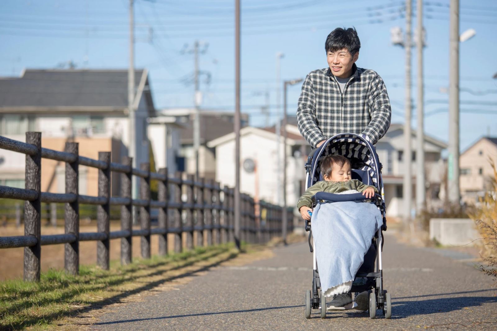 Nghiên cứu cho thấy phụ nữ Nhật Bản chán nản vì chồng làm ít việc nhà - Ảnh 2.