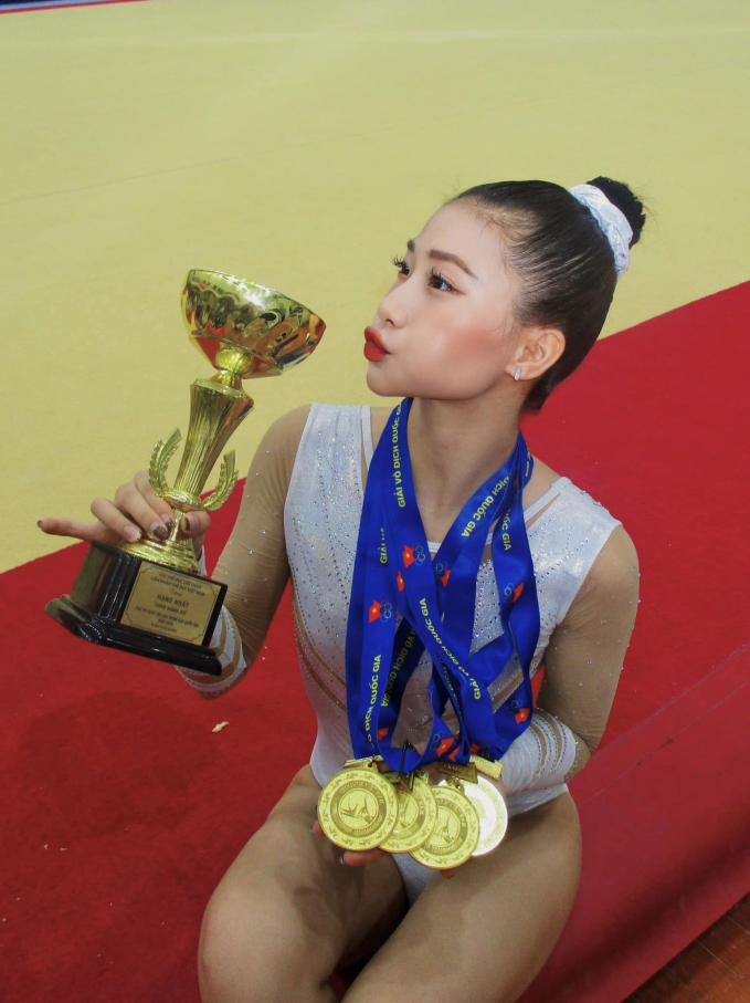 Hotgirl thể dục dụng cụ Phạm Như Phương là ai, giỏi cỡ nào mà từng dự Olympic trẻ? - Ảnh 3.
