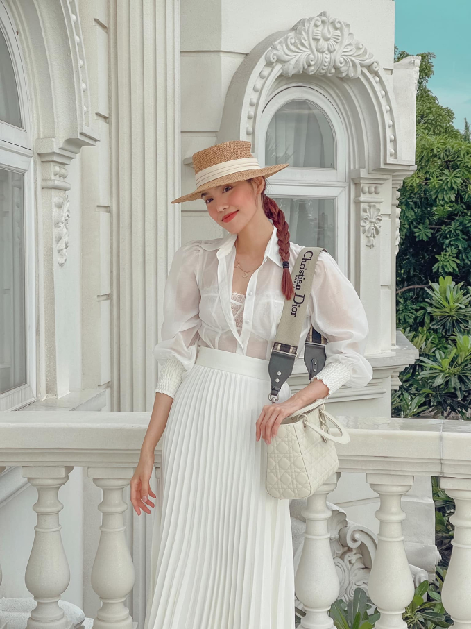 Lan Khuê làm dâu gia tộc giàu có bậc nhất Việt Nam: Ở dinh thự dát vàng, dùng đồ hiệu "chanh xả" - Ảnh 8. Lan Khuê làm dâu gia tộc giàu có bậc nhất Việt Nam: Ở dinh thự dát vàng, dùng đồ hiệu "chanh xả" - Ảnh 8.