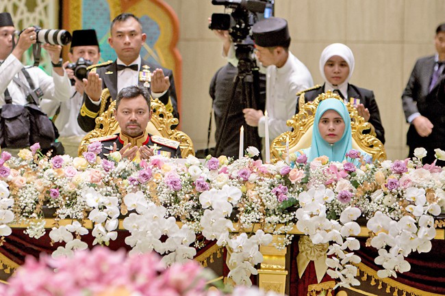 Ngày cưới xa hoa thứ 9 của Hoàng tử Brunei - Ảnh 6.