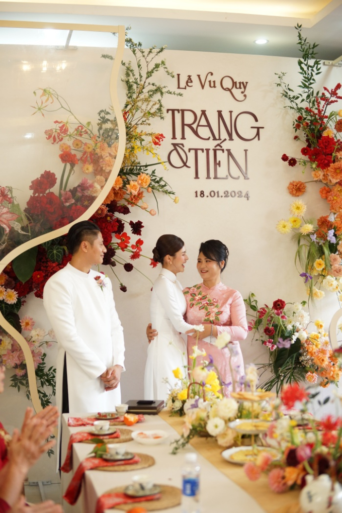 Ảnh &quot;full HD&quot; lễ vu quy Cao Thiên Trang: Cô dâu hào hứng khoe sính lễ, chi tiết hé lộ mối quan hệ với mẹ chồng gây chú ý - Ảnh 9.