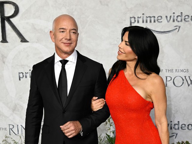 Nghi án Jeff Bezos 'quỵt' tiền từ thiện: Cam kết quyên góp 100 triệu USD cho vụ cháy rừng Hawaii nhưng không thấy đâu, né tránh giải trình - Ảnh 4.