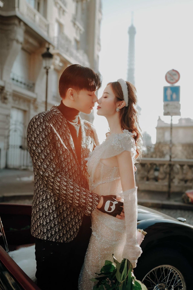 Hội bạn thân toàn làm dâu hào môn: Người kết hôn con trai danh gia vọng tộc, người sống trong biệt thự hơn 100 tỷ - Ảnh 10. Hội bạn thân toàn làm dâu hào môn: Người kết hôn con trai danh gia vọng tộc, người sống trong biệt thự hơn 100 tỷ - Ảnh 10.