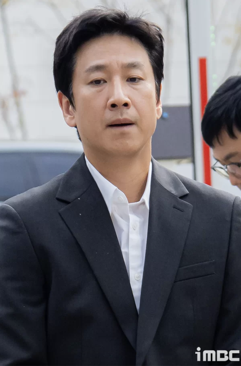 Cảnh sát Hàn Quốc mở cuộc điều tra chính thức về cái chết của Lee Sun Kyun - Ảnh 1.