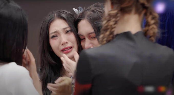 Quan hệ của Khổng Tú Quỳnh - Diệu Nhi thế nào giữa drama ứng xử kém, thiếu tế nhị khi Lan Ngọc cứu Khổng Tú Quỳnh? - Ảnh 1.