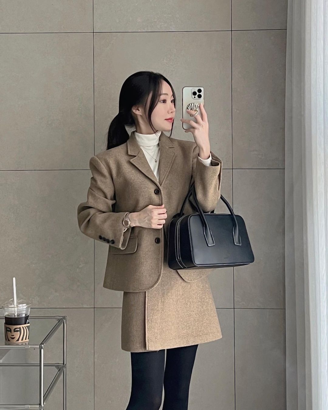 Học hội blogger những cách diện blazer ưng mắt trong mùa lạnh - Ảnh 2.