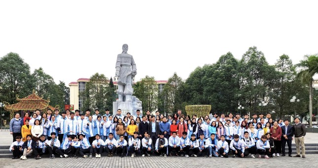 Một trường ở Thanh Hoá có 83 học sinh đạt giải kỳ thi học sinh giỏi Quốc gia - Ảnh 1.