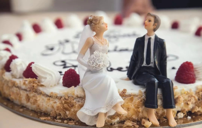 Người phụ nữ mất 60 năm mới phát hiện ra những cặp đôi thông minh làm gì để có hôn nhân hạnh phúc - Ảnh 2.