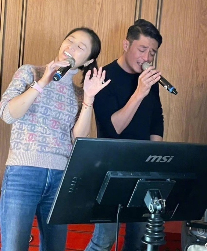 Lâm Tâm Như đón sinh nhật tuổi 48 bên hội bạn thân, ông xã Hoắc Kiến Hoa gây xôn xao vì vắng mặt - Ảnh 5. Lâm Tâm Như đón sinh nhật tuổi 48 bên hội bạn thân, ông xã Hoắc Kiến Hoa gây xôn xao vì vắng mặt - Ảnh 5.